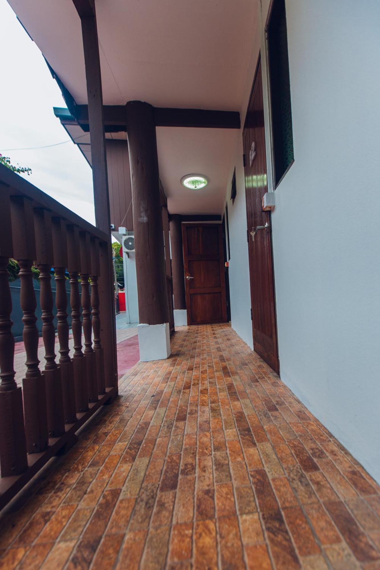Agga Cnx Hostel Chiang Mai Exterior foto